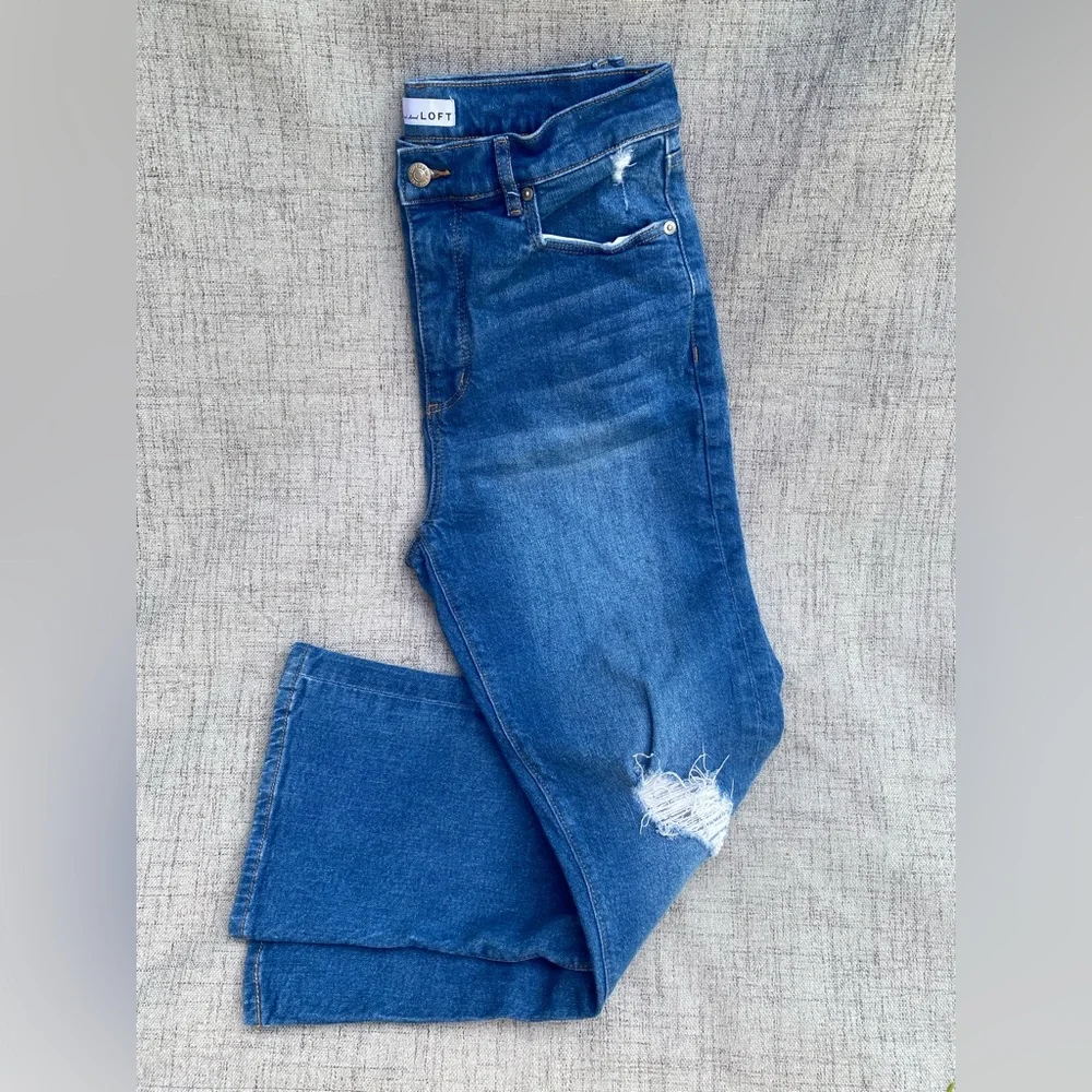 Destructed High Rise Kick Crop Jeans in Mid Wash Size 8